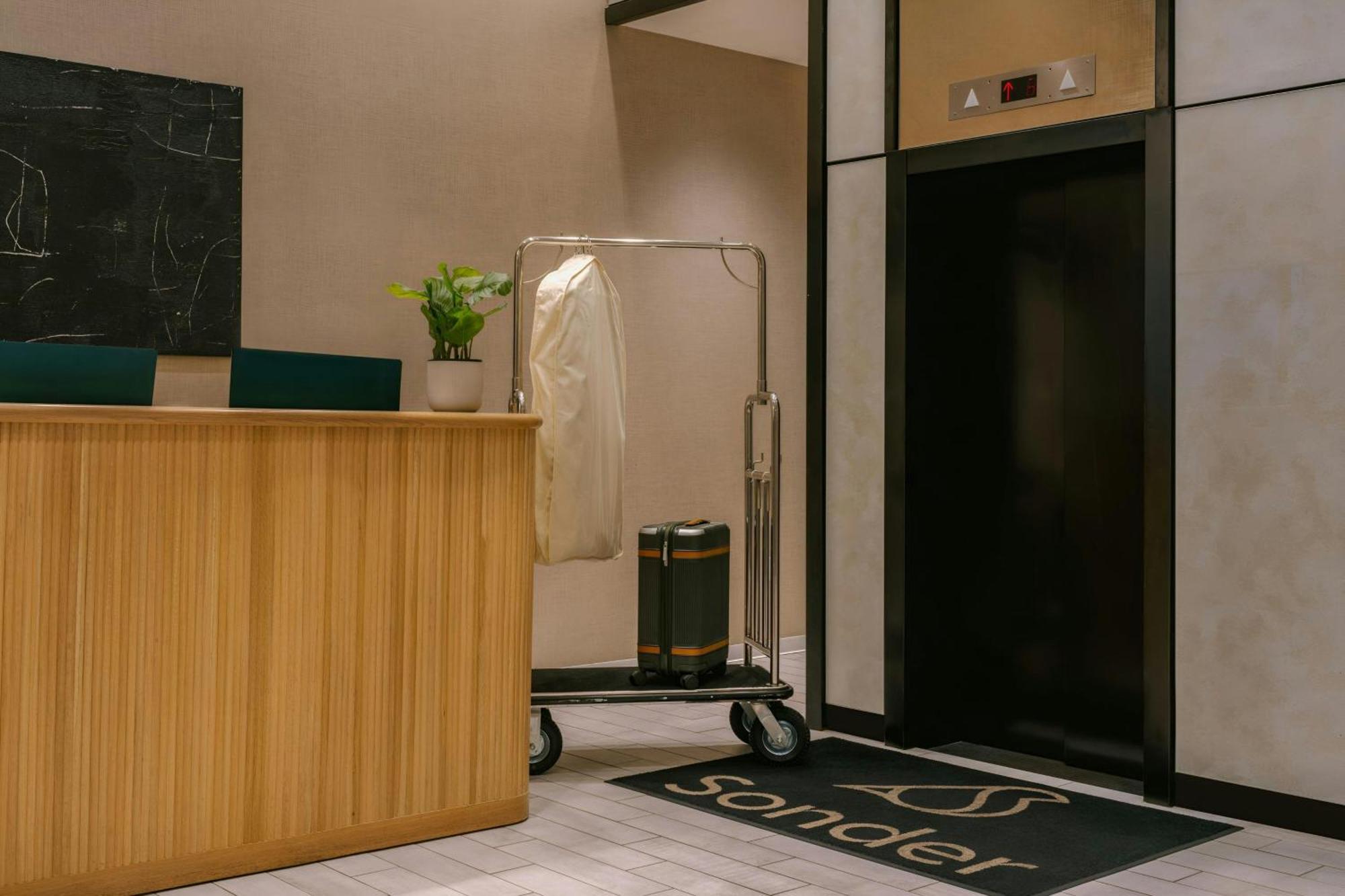 Sonder By Marriott Bonvoy The Witherspoon Apartments Center City Philadelphia Exterior photo